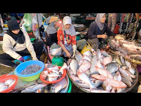 Exploring Phnom Penh Wet Market Authentic Cambodian Food and Culture