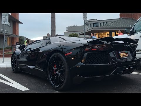 Lamborghini Aventador LP700-4 Roadster
