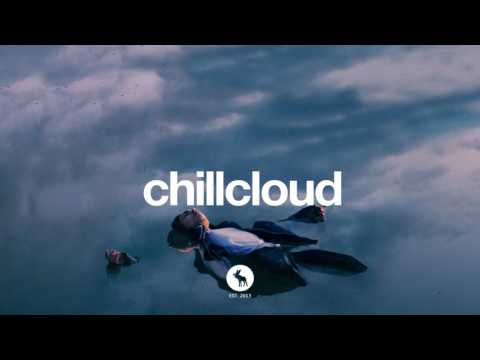 Moglii - Toniic Water (feat. Novaa)