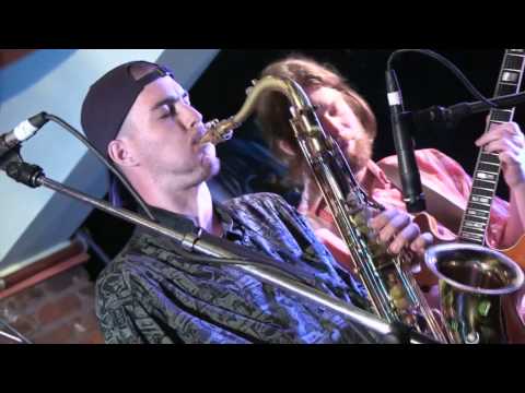 Basement Apes Live - Lady Oscar