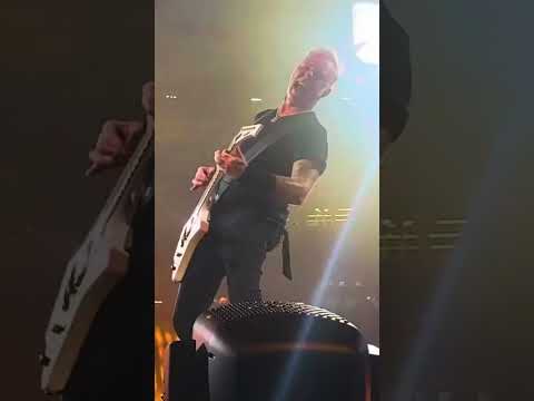 Thumbnail for JAMES HETFIELD AND LARS ULRICH CAN'T STOP HEADBANGING TO THIS SONG LIVE (2024) #METALLICA #shorts by Headbanging