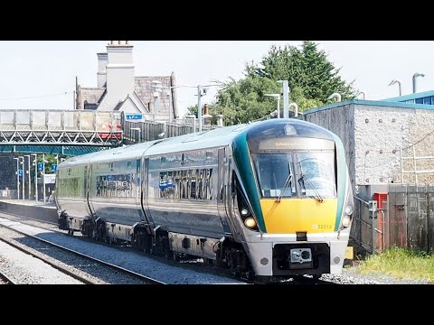 Irish Rail 22000 class Intercity Train 22359 passes  through Kildare Station for Waterford.