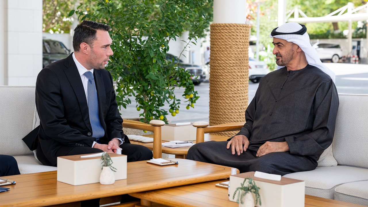 صورة بعنوان: Youtube Image