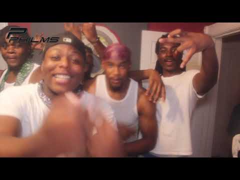 WilliO In The Trenches With Some Babies & Villains