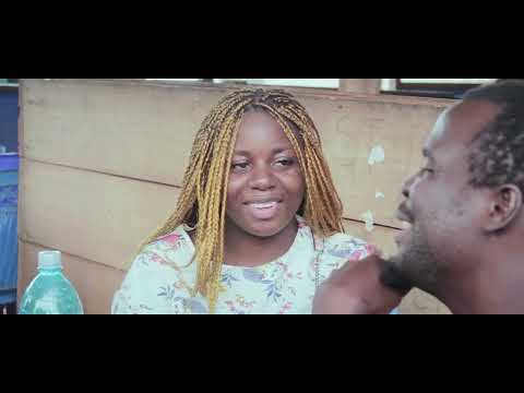 2 CUISSES POUR UN BONJOUR  -  la legende et les filles