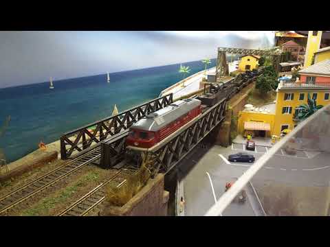 TRENI MERCI E PASSEGGERI SUL PLASTICO DEL CUNIFER A BORGO S.DALMAZZO (CN) 10 - 12 - 2017