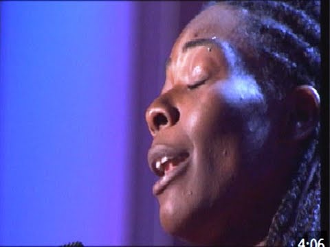 Buika canta Mi niña Lola