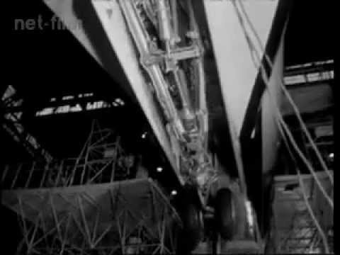 Alexei Tupolev presentation of the serial TU-144 Toulouse delegation headed by Henri Ziegler