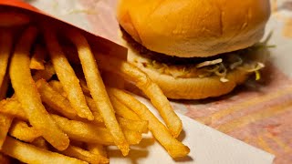 今年もグラコロの季節がやってきた！今日から発売🍔 #グラコロ #食欲の秋 #質問コーナー