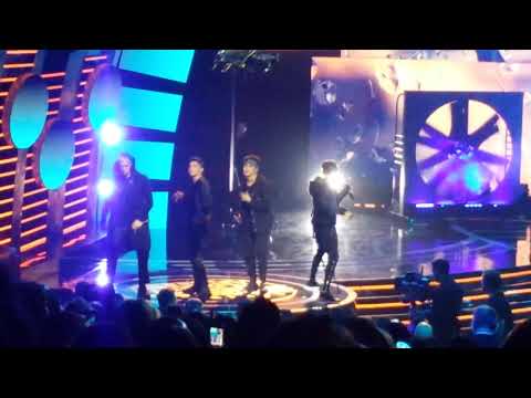BECKY G ft.  LESLIE GRACE & CNCO "DIGANLE" @ 2018 LATIN AMERICAN MUSIC AWARDS PT.19/43