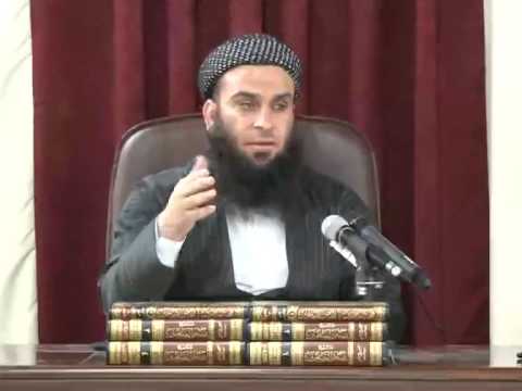 ئەگەر پەنتۆڵ لەپێ نەكەیت گەردنت ئازا ناكەم - مامۆستا علی خان