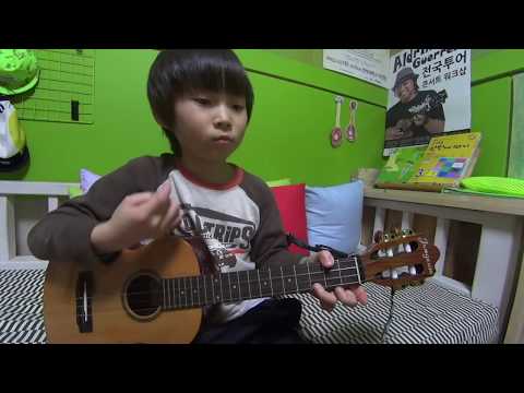A MUST WATCH VIDEO : Incredible 7-year-old Boy Sean Song Ukulele Playing ( Jason Mraz - I'm yours )