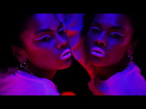 Magnus Fischer ft Junior Paes FLY SO HIGH