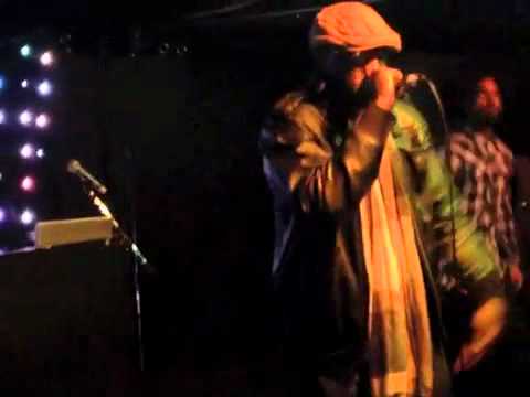 Nu Dekades & Unity:::NYE 2011:::Devin Tha Dude & Equipto Show