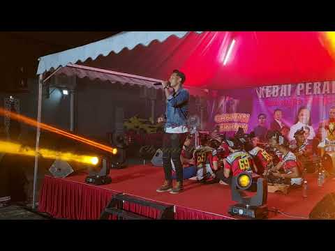 Adam ZBP Nyanyi Lagu Ku Kene Demo Live Di Pembukaan Kedai Perabut Bahagia Tunjung