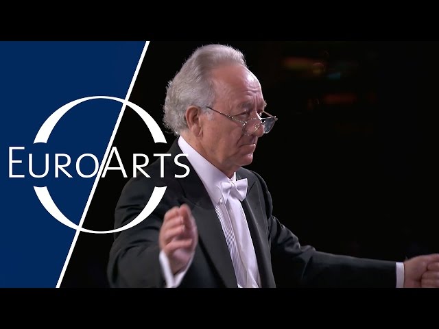 Vídeo relacionado con Rachmaninov : Symphonic Dances & Mussorgsky : Songs & Dances Of Death by Yuri Temirkanov & St Petersburg Philharmonic Orchestra Dmitri Hvorostovsky (2005-05-23)