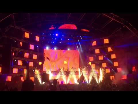 DJ Snake Closing Out Something Wonderful 2017