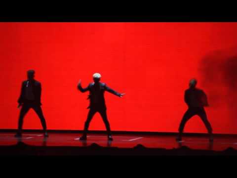 151018 Bigbang Sydney concert Day2-strong baby(seungri solo)