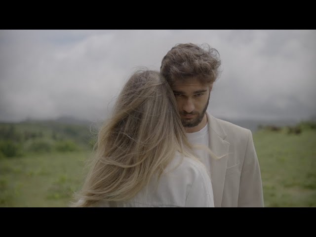 Margarida Vasconcelos - Tentei (Official Music Video)