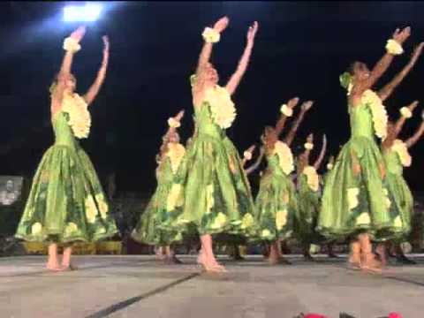 2002 Merrie Monarch Holunape & Hula Halau 'o Kamuela