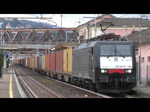 Treni merci e passeggeri in transito lento a Genova Rivarolo!