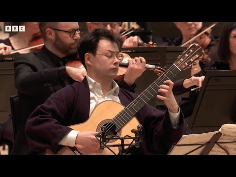 Sean Shibe plays Rodrigo’s Concierto de Aranjuez (Excerpt) - BBC Scottish Symphony Orchestra