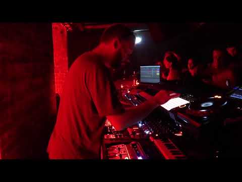 .darkroom pres. Sebastian Mullaert LIVE
