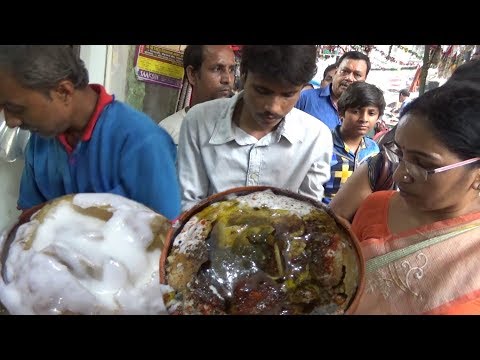 Raj Kachori @ 70 rs & Papri chaat @ 60 rs |Tewari Brothers Bara Bazar Kolkata Video