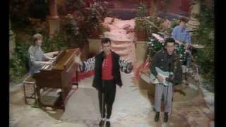 Download lagu Tears For Fears - Everybody Wants To Rule The World (Kenny Everett Show '85) mp3 Download lagu Tears For Fears - Everybody Wants To Rule The World (Kenny Everett Show '85) mp3