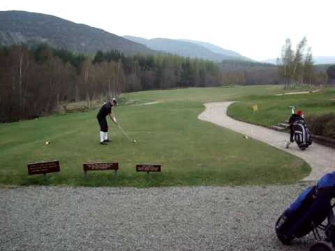 Quizmaster teeing off - Strollers Golf Tour 2009