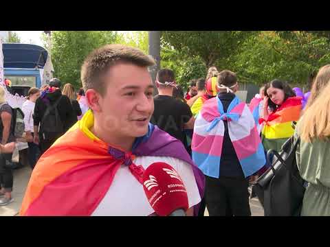 Mbahet për herë të tretë Parada e Krenarisë