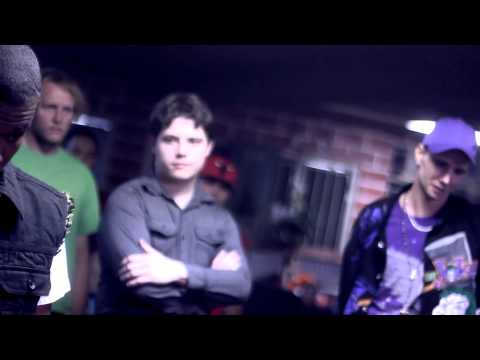 Poetik Genius vs Reverse Live