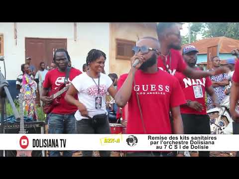L'orchestre Dolisiana fait un don au C S I de Dolisie partie 1