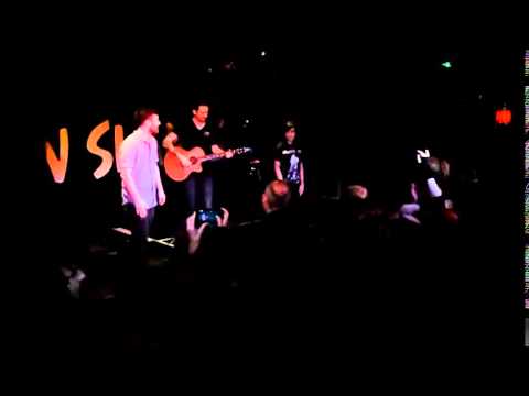 Frank Turner (+ Billy The Kid and Tim O-T) - Somebody To Love - at New Slang, Kingston
