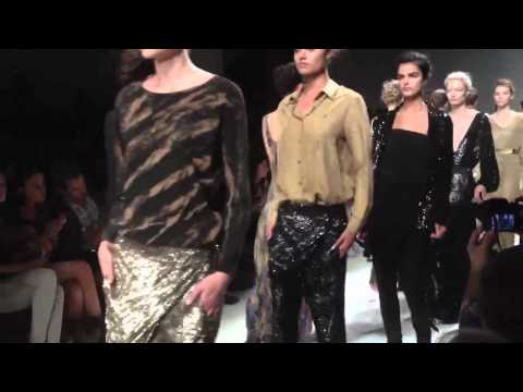VIDEO SFILATE DONNA MILANO SS 2013 - JO NO FUI