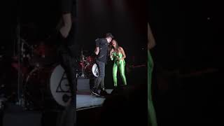 Ana Guerra y Roi Mendez Como Te Atreves A Volver #imaginBankSantiago