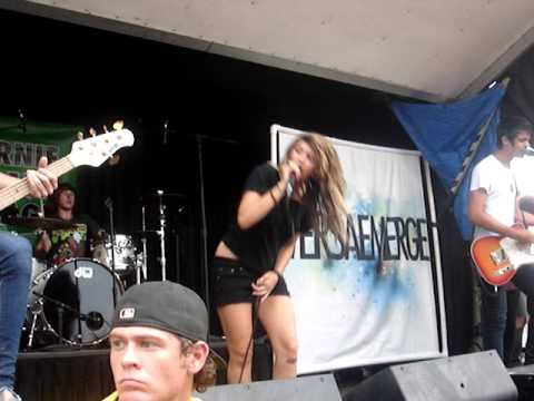 Thumbnail for VersaEmerge - Past Praying For (Live at Warped 2009 Dallas) by VersaEmerge