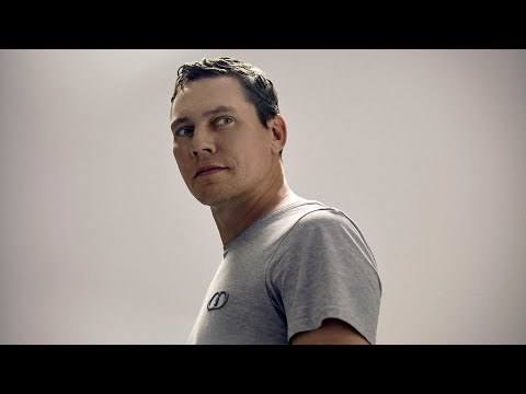 Tiësto — Contact FM, Live from Cream Amnesia in Ibiza | 20-08-2003