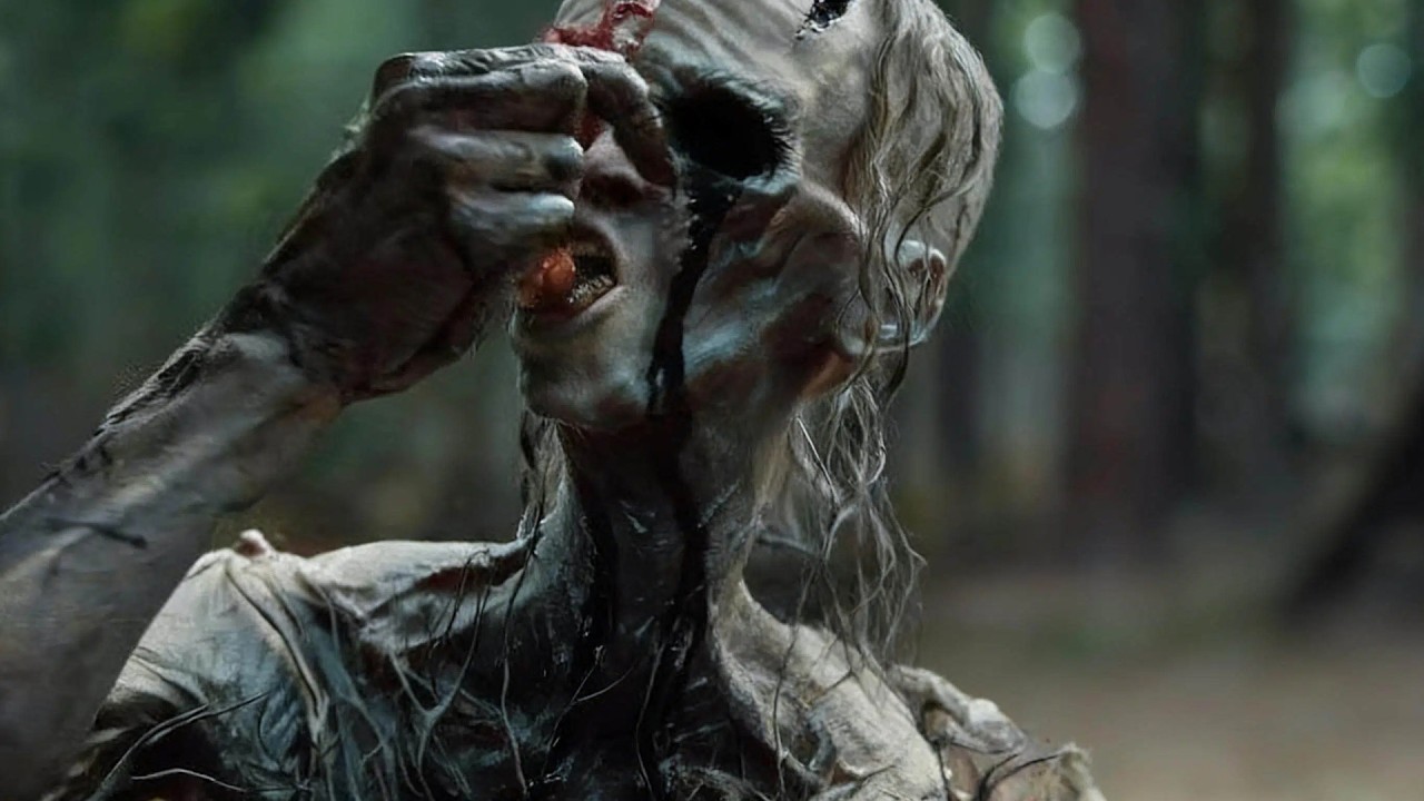 静かな町に突如現れた謎の怪物、人間の眼球だけを喰らう！スリラー・ファンタジー映画『Eye for an Eye（目には目を）』