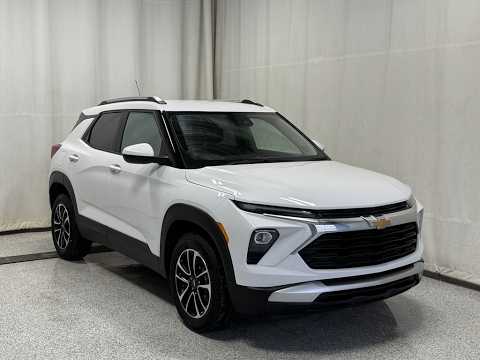 2025 Chevrolet TrailBlazer AWD 4dr LT in White for sale at Park Mazda in Sherwood Park, AB