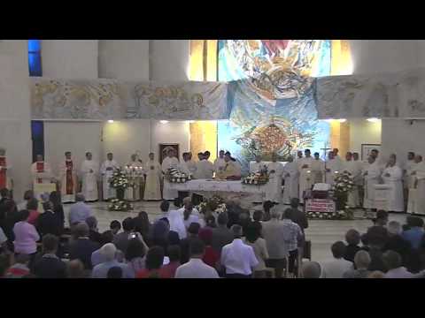 Sfanta Liturghie de la încheierea simpozionului  "Familia la şcoala credinţei" -  (30 august 2013)