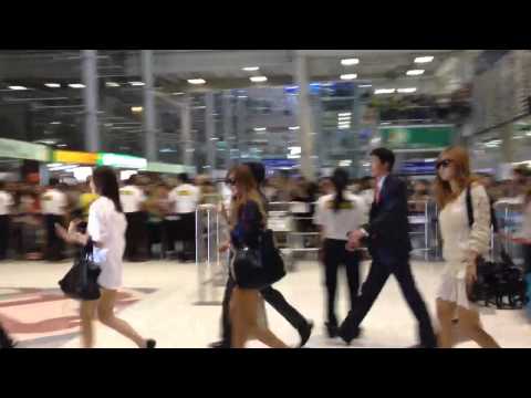 121004 Sistar at Suvarnabhumi Airport