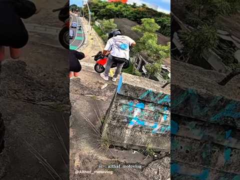 mas althaf panik nanda mau buang mocilnya dari atas playover #motovlog