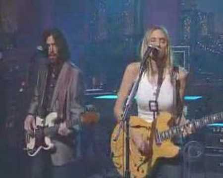 Aimee Mann - She Really Wants You (Live David Letterman)