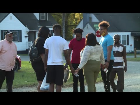 Family members come together to remember mother who died in house fire