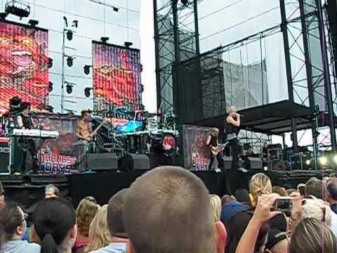 My Darkest Days - Pornstar Dancing live Hershey, PA