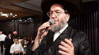 החזן דוד ויינבך בביצוע השיר מודים אנחנו לך