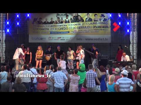 Lauris Reiniks sadejo ar jēkabpiliešiem