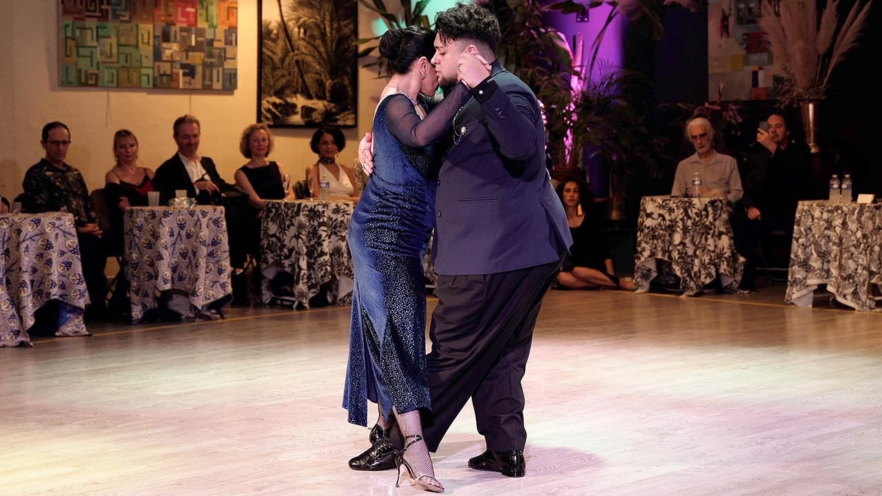 Video thumbnail for Cynthia Palacios and Sebastian Bolivar – Igual que una sombra at Les Intanguptibles #11