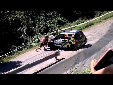 Corinne Federighi (campionessa italiana) senza la Retromarcia al tornante di Stregna.